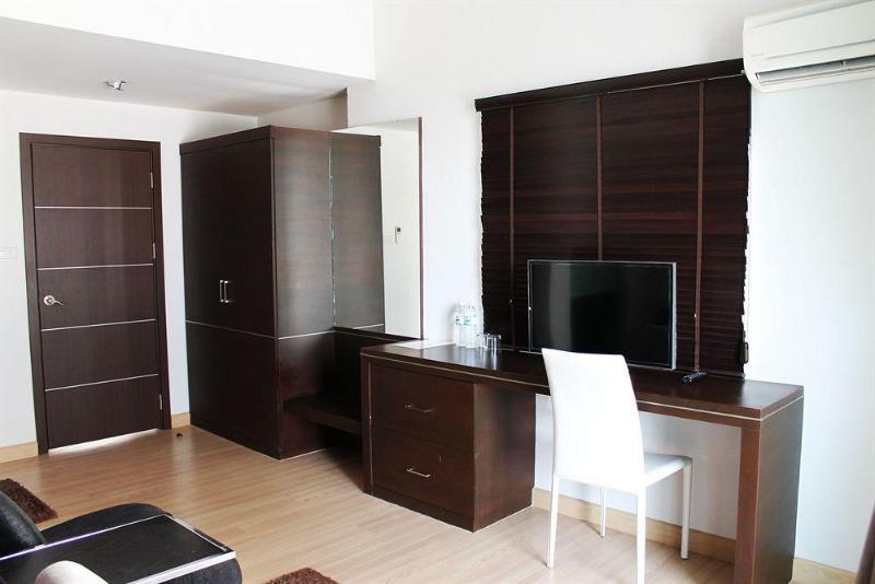Duo Residence Jomtien Buitenkant foto